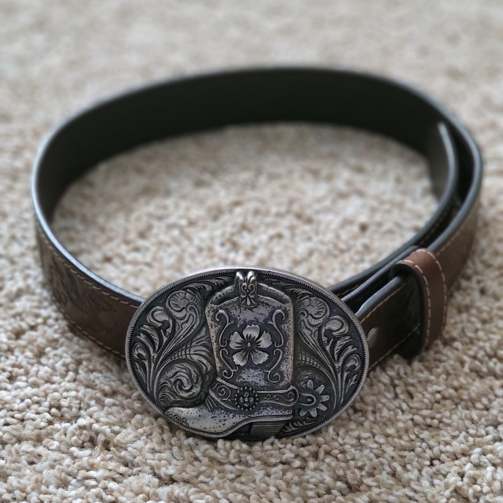 ♥️EUC♥️ SHYANNE GIRLS GENUINE LEATHER WESTERN BELT